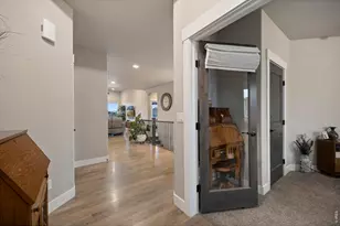 1827 Castle Hill Dr, Windsor, CO 80550 - Photo 7