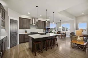 1827 Castle Hill Dr, Windsor, CO 80550 - Photo 9