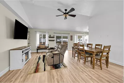 412 S Elm Ave, Eaton, CO 80615 - Photo 5