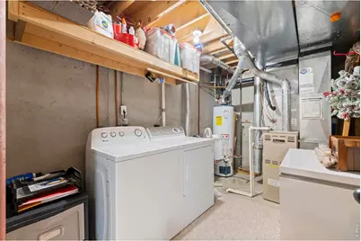 302 E 40th St, Loveland, CO 80538 - Photo 21