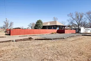 415 W 1st Ave, Iliff, CO 80736 - Photo 5