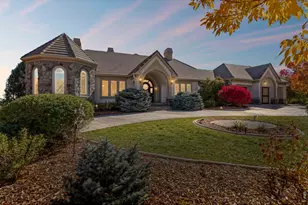 8228 3 Eagles Dr, Fort Collins, CO 80528 - Photo 3