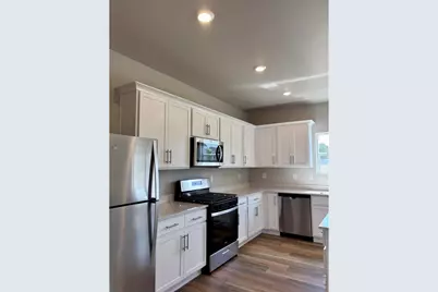 321 Dorothy Dr, Berthoud, CO 80513 - Photo 3