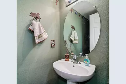 2385 School House Dr, Milliken, CO 80543 - Photo 17