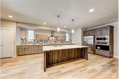 834 Cherokee Dr, Fort Collins, CO 80525 - Photo 3