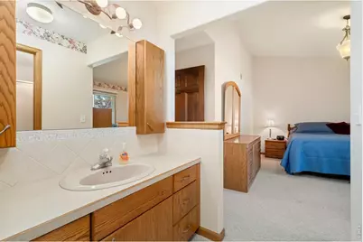 2238 Breckenridge Dr, Berthoud, CO 80513 - Photo 9