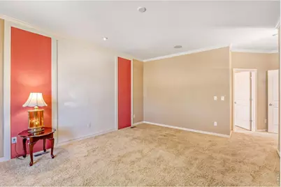 527 Deerwood Dr, Longmont, CO 80504 - Photo 17