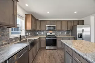 4267 Gaslamp Dr, Loveland, CO 80537 - Photo 3