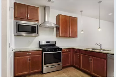 610 Stonebridge Dr, Longmont, CO 80503 - Photo 9