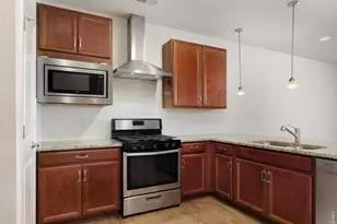 610 Stonebridge Dr, Longmont, CO 80503 - Photo 9