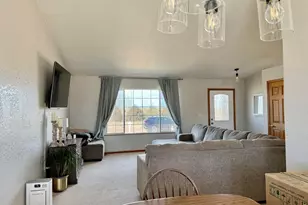 725 S Walsh Ave, Holyoke, CO 80734 - Photo 3