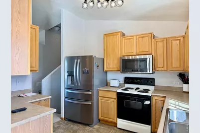 725 S Walsh Ave, Holyoke, CO 80734 - Photo 7