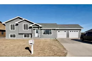 725 S Walsh Ave, Holyoke, CO 80734 - Photo 1