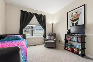 1434 Whitehall Dr, Longmont, CO 80504 - Photo 11