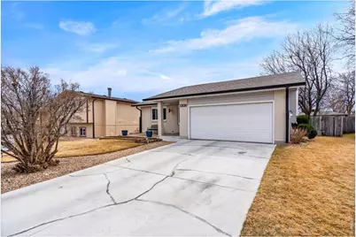 3308 W 26th St, Greeley, CO 80634 - Photo 3