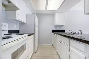 16001 E Alaska Pl, Aurora, CO 80017 - Photo 9