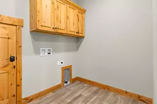 659 Peak View Dr, Estes Park, CO 80517 - Photo 39