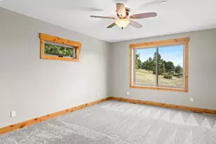 659 Peak View Dr, Estes Park, CO 80517 - Photo 35