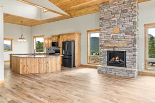 659 Peak View Dr, Estes Park, CO 80517 - Photo 19