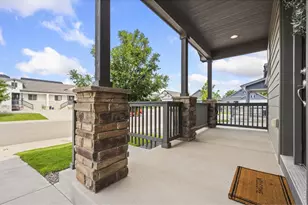 138 N Pamela Dr, Loveland, CO 80537 - Photo 3