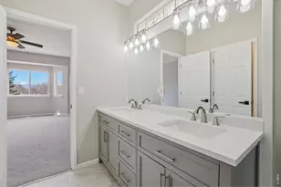 631 Rider Ridge Rd, Longmont, CO 80504 - Photo 23