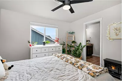 1881 Covered Bridge Pkwy, Windsor, CO 80550 - Photo 25