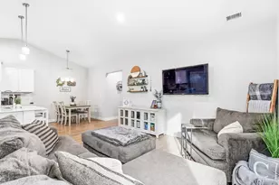 1123 Coyote Ln, Wiggins, CO 80654 - Photo 7