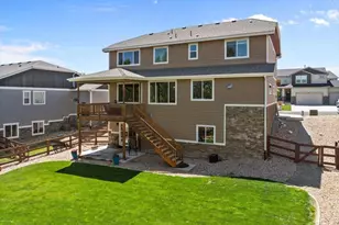912 Barn Yard Dr, Windsor, CO 80550 - Photo 23
