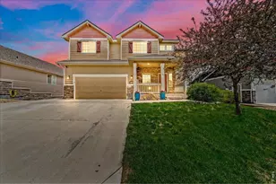 912 Barn Yard Dr, Windsor, CO 80550 - Photo 1