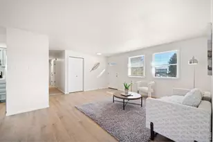 1217 Hunter Ct, Longmont, CO 80501 - Photo 3