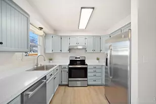 1217 Hunter Ct, Longmont, CO 80501 - Photo 11