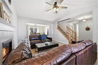 938 Wisteria Dr, Loveland, CO 80538 - Photo 9