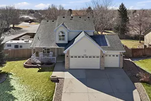 938 Wisteria Dr, Loveland, CO 80538 - Photo 1