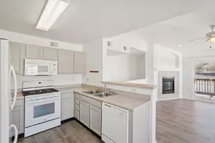 3002 W Elizabeth St, Fort Collins, CO 80521 - Photo 13