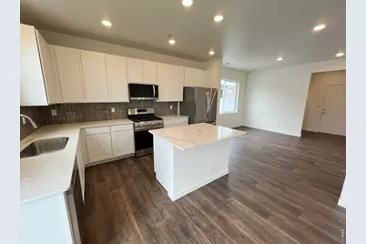 8527 5th St, Greeley, CO 80634 - Photo 3