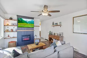 510 St Vrain Ln, Estes Park, CO 80517 - Photo 9