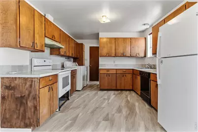 1511 N Empire Ave, Loveland, CO 80538 - Photo 7