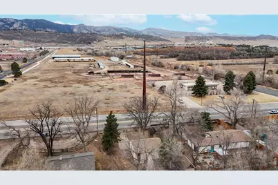 520 S Overland Trl, Fort Collins, CO 80521 - Photo 15