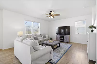 6807 Gateway Crossing St, Wellington, CO 80549 - Photo 17