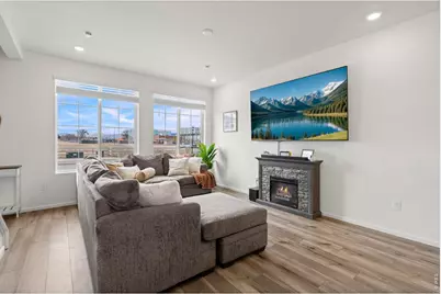 3461 Barkwood Dr, Johnstown, CO 80534 - Photo 3