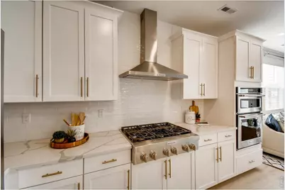 2841 Bear Springs Cir, Longmont, CO 80503 - Photo 9