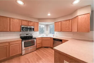 2215 Sweetwater Creek Dr, Fort Collins, CO 80528 - Photo 15