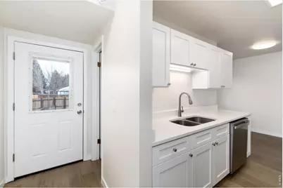 1842 Hennington Ct, Longmont, CO 80501 - Photo 9