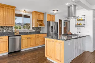 1352 Alpenglow Ln, Estes Park, CO 80517 - Photo 19