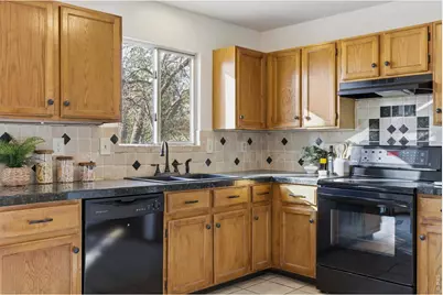 2943 Pleasant Valley Rd, Fort Collins, CO 80521 - Photo 15