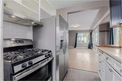 825 Gray St, Lakewood, CO 80214 - Photo 9