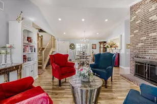 8200 S Locust Way, Centennial, CO 80112 - Photo 11