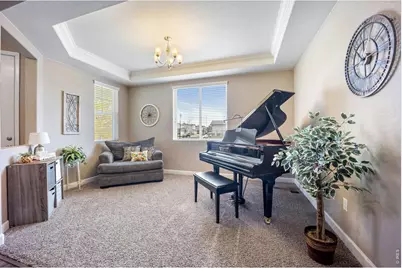 1621 Sorenson Dr, Windsor, CO 80550 - Photo 3