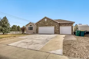 106 Linden Oaks Dr, Ault, CO 80610 - Photo 3