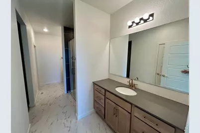 510 Gavin Ct, Hudson, CO 80642 - Photo 7